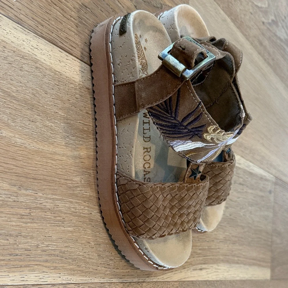 Brown Braided Front Platform Sandals with Embroidered Strap